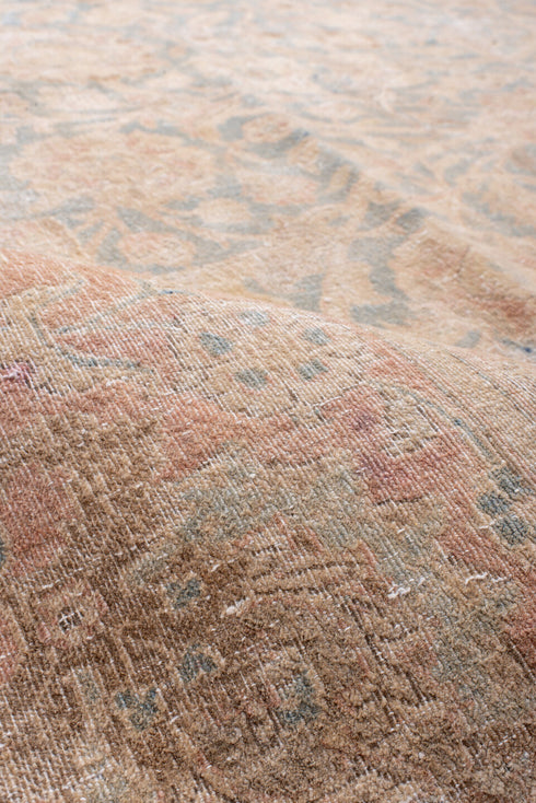 Antique Kashan Area Rug (10' x 12')